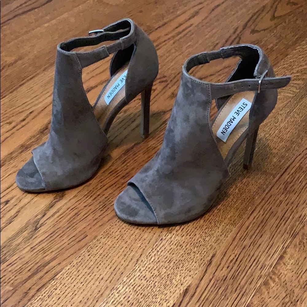 Suede Steve Madden heels